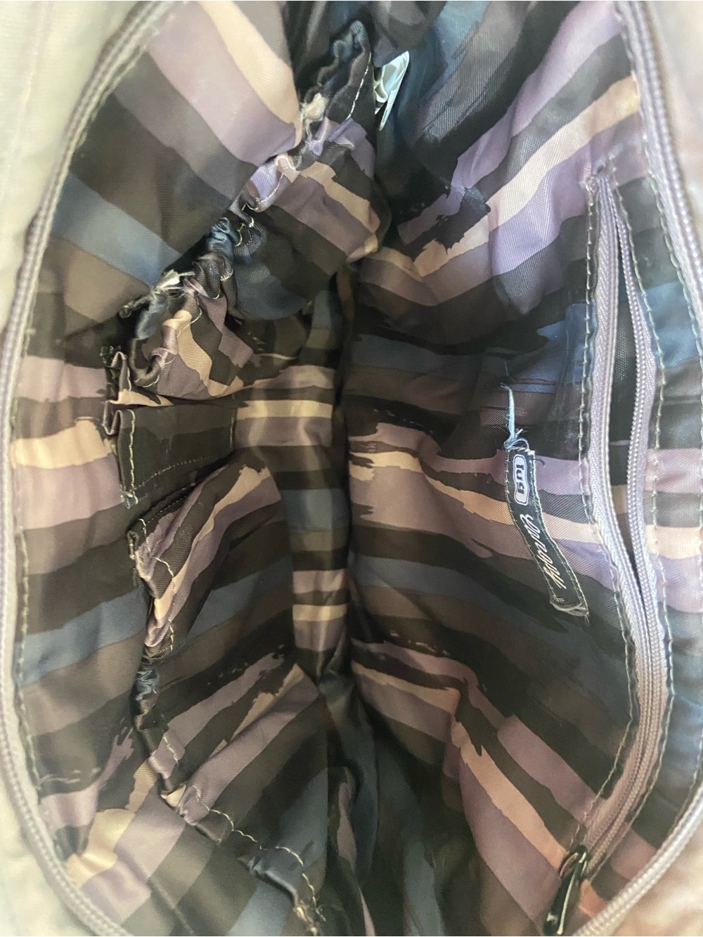 Lug Canopy Cross Body Purse: Excellent Condition - Picture 4 of 6